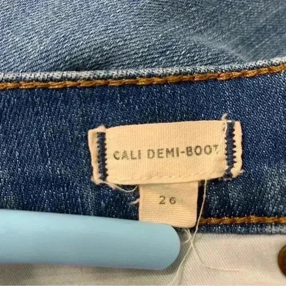 Madewell Cali Demi-Boot Jeans in Preston Wash Raw-Hem Edition Size 26 - Picture 6 of 13